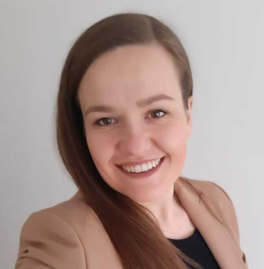 Jelena Skoko recenzija